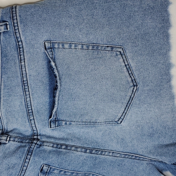 Lane Bryant diptide girlfriend bleached shorts - Picture 4 of 11